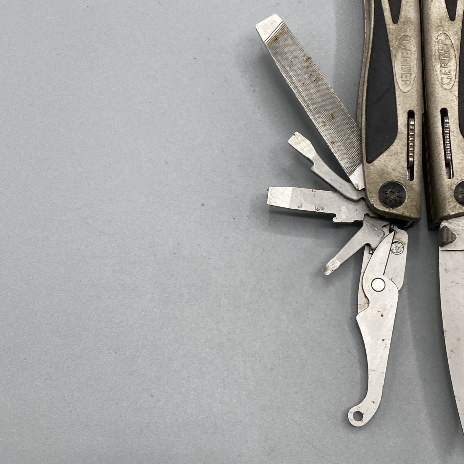 Gerber Multi-Plier 800 Legend with Sheath – Silver