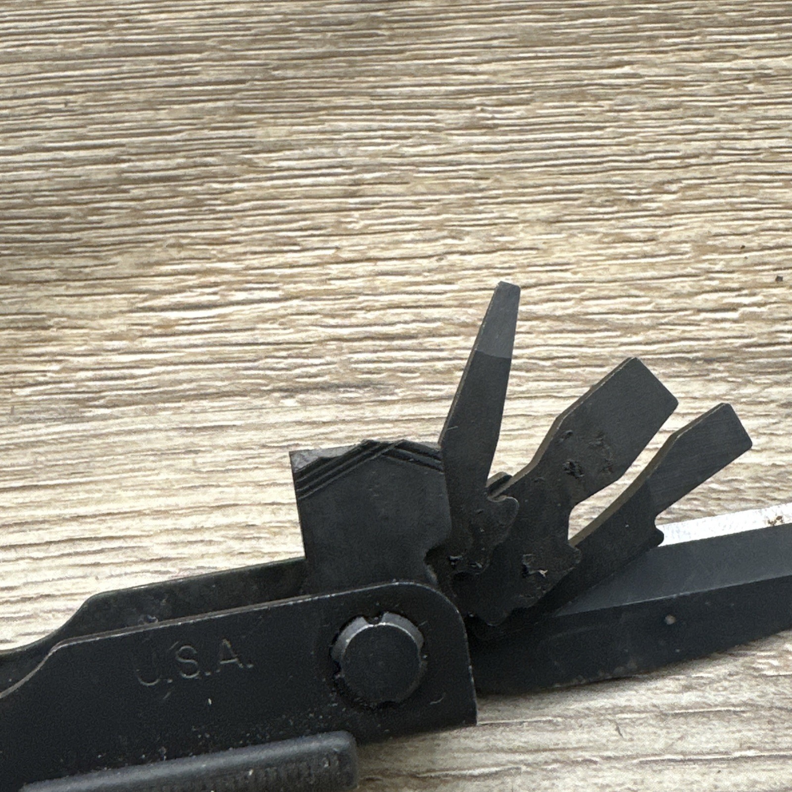 Gerber MP600 Multi-Plier Multi-Tool – Black BROKEN FILE!