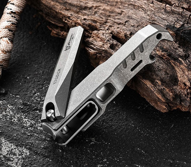 EDC Titanium Alloy Portable Multi Tools Nail Clippers Opener Hanging Buckle File