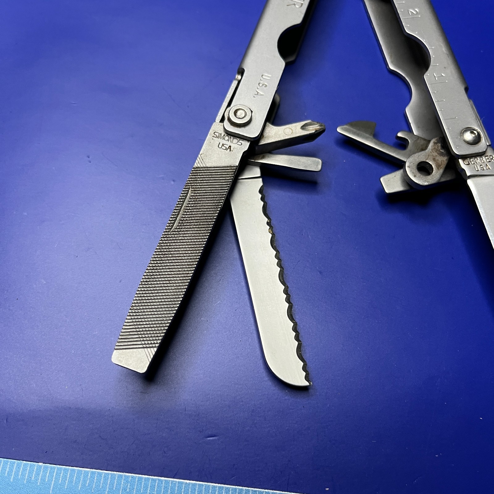 Vintage Gerber MP600 Stainless Steel Multi-tool