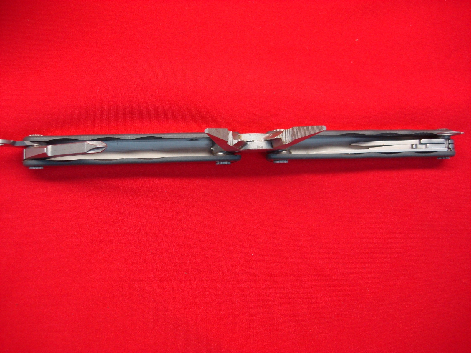 LEATHERMAN KICK MULTI-TOOL – GENUINE WITH 5 TOOLS – PREOWNED BUT VERY NICE COND.
