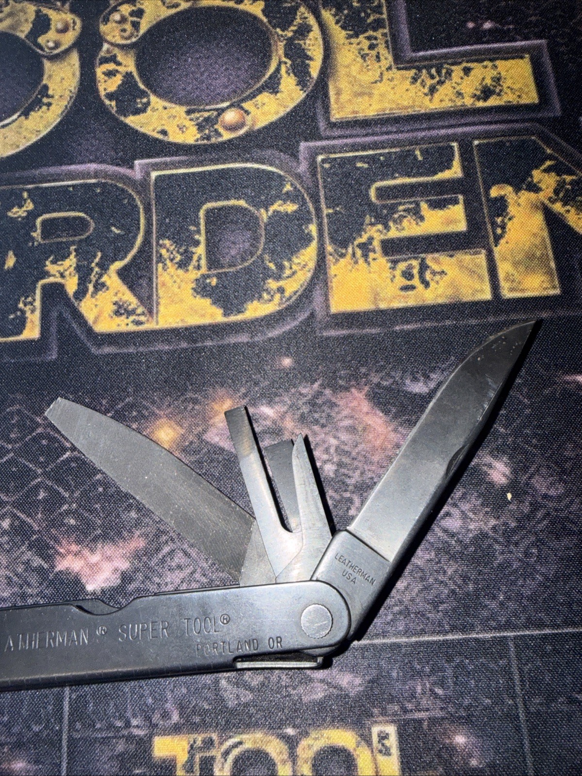 Vintage Black Oxide Leatherman Super Tool 4 1/2” Free And Combined SHIPPING!