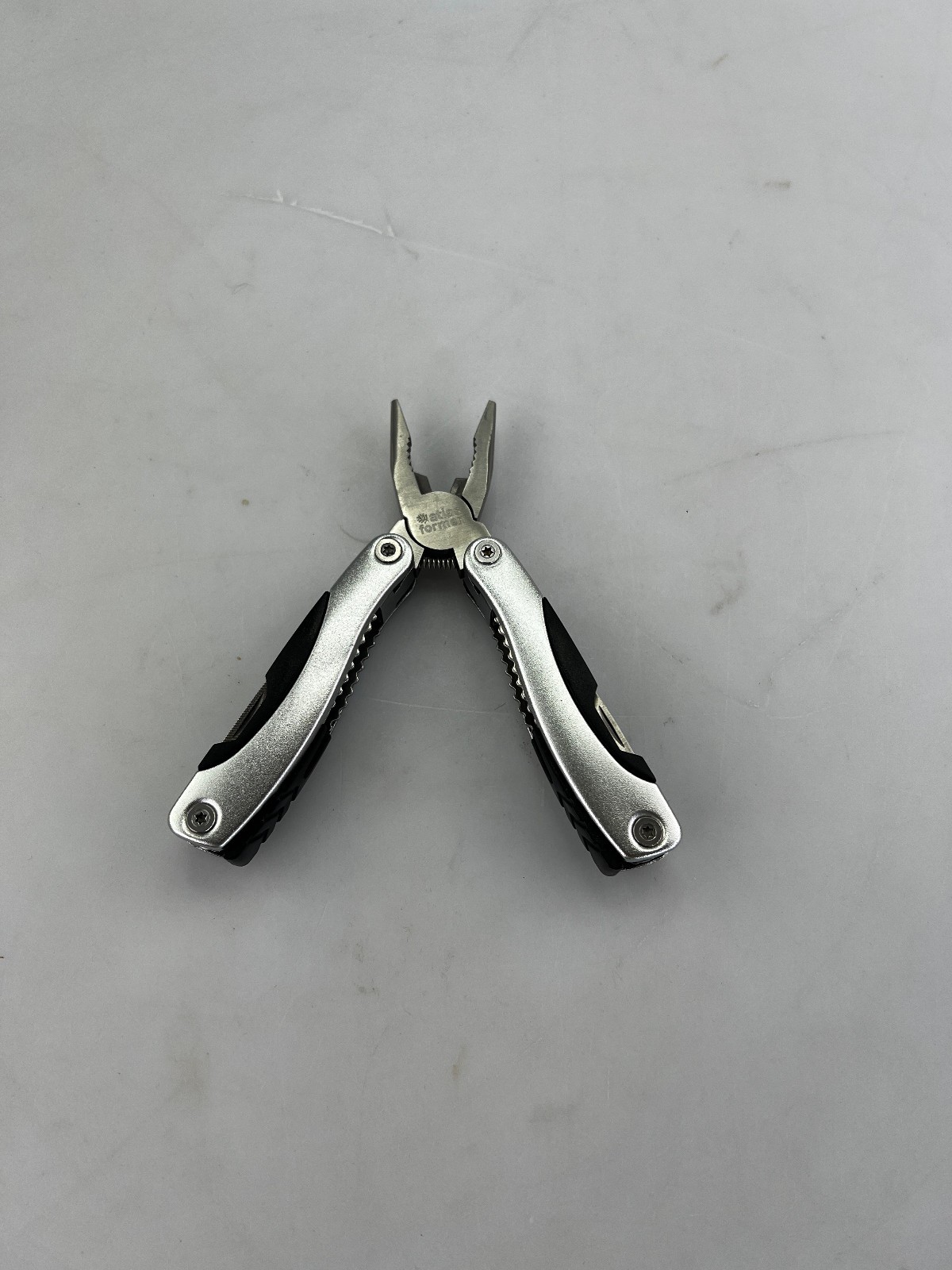 Format Multitool 11in1 Multi Tool Pliers Knife Saw Screwdriver incl. Case