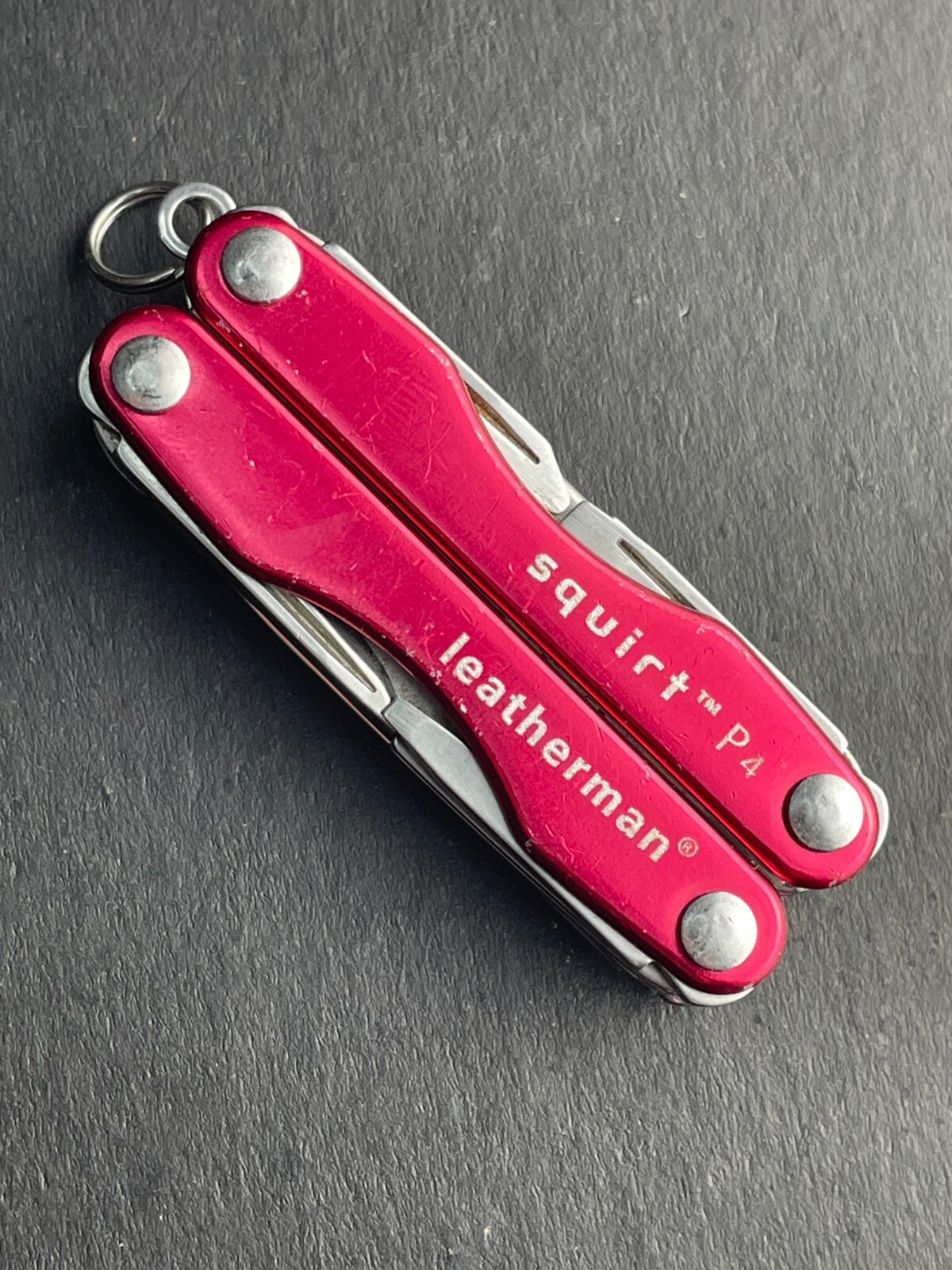 Leatherman SQUIRT P4 Multi-Tool with 7 tools – Various Colors