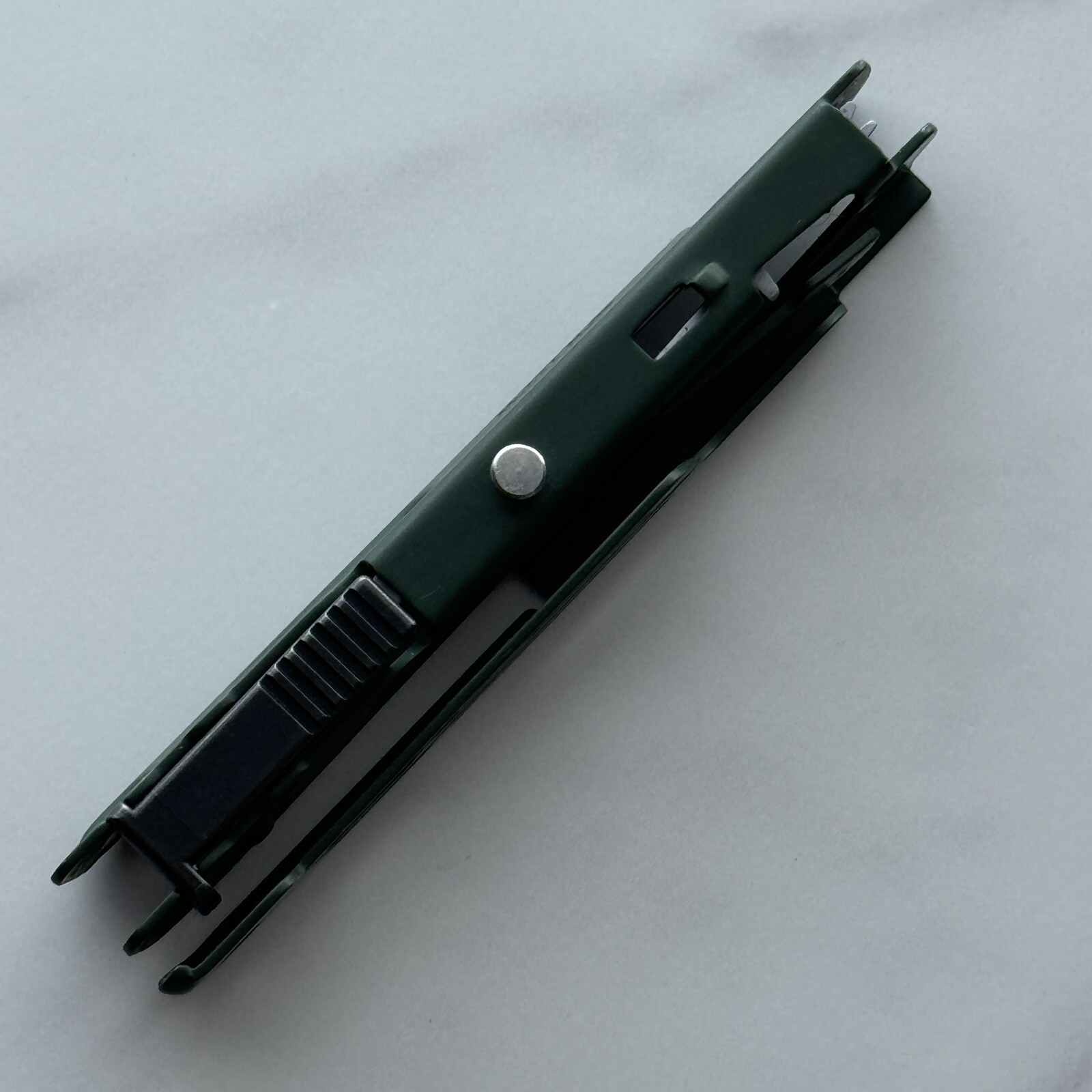 Leatherman Signal Green frame w/Coordinates and Black push lever