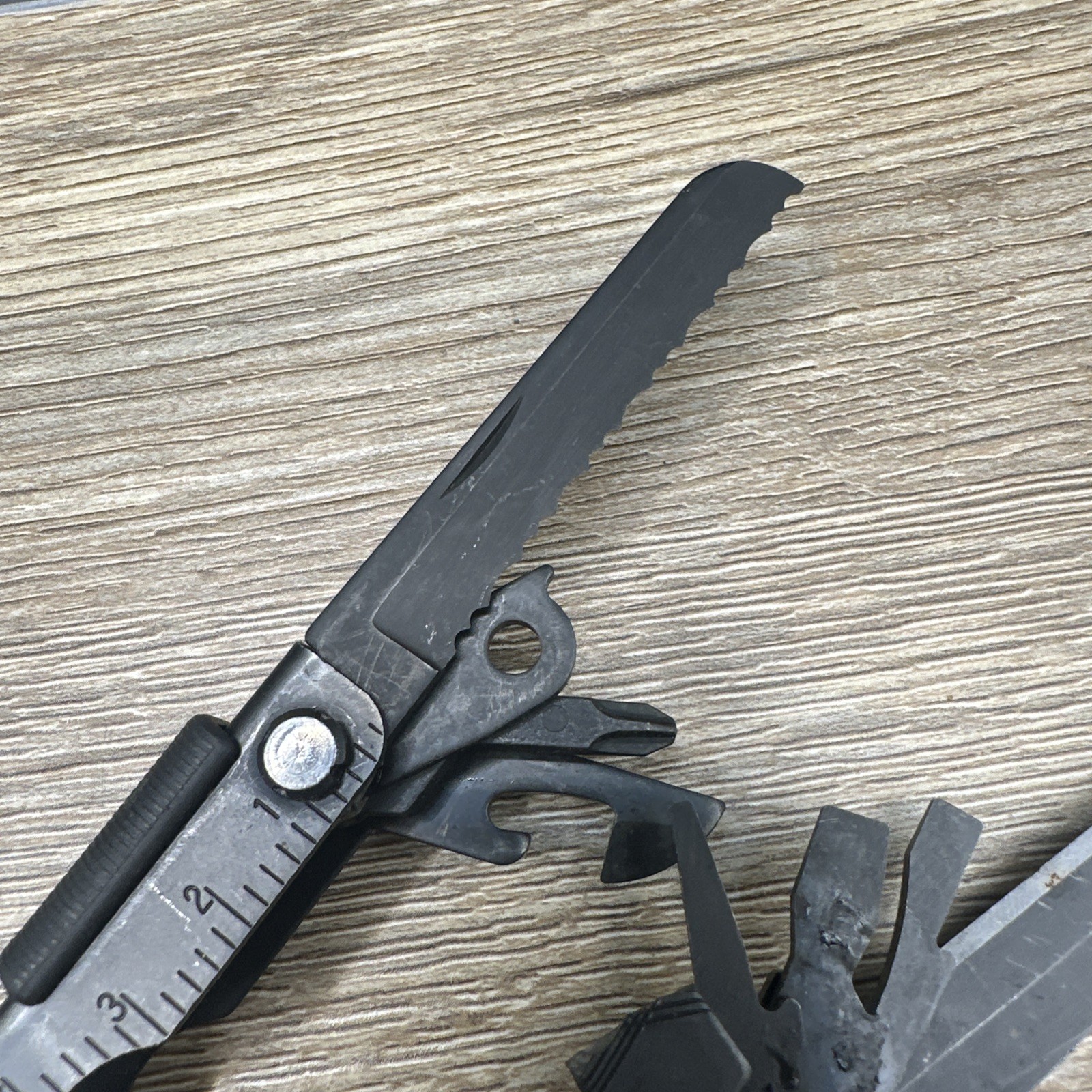 Gerber MP600 Multi-Plier Multi-Tool – Black BROKEN FILE!