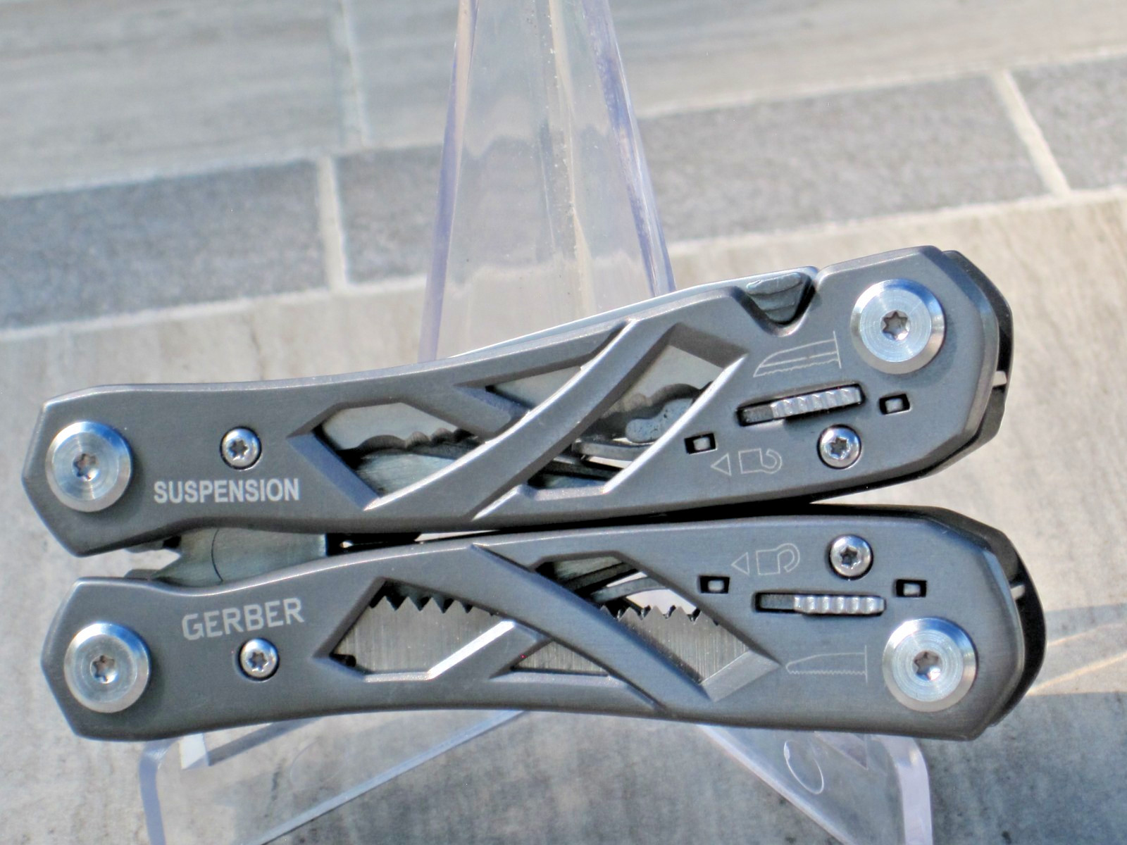 GERBER “SUSPENSION” Multitool, 10-tools