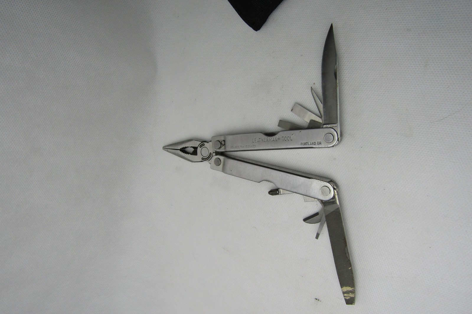 Vintage Cabela’s Branded Original Leatherman Tool Portland OR with Case