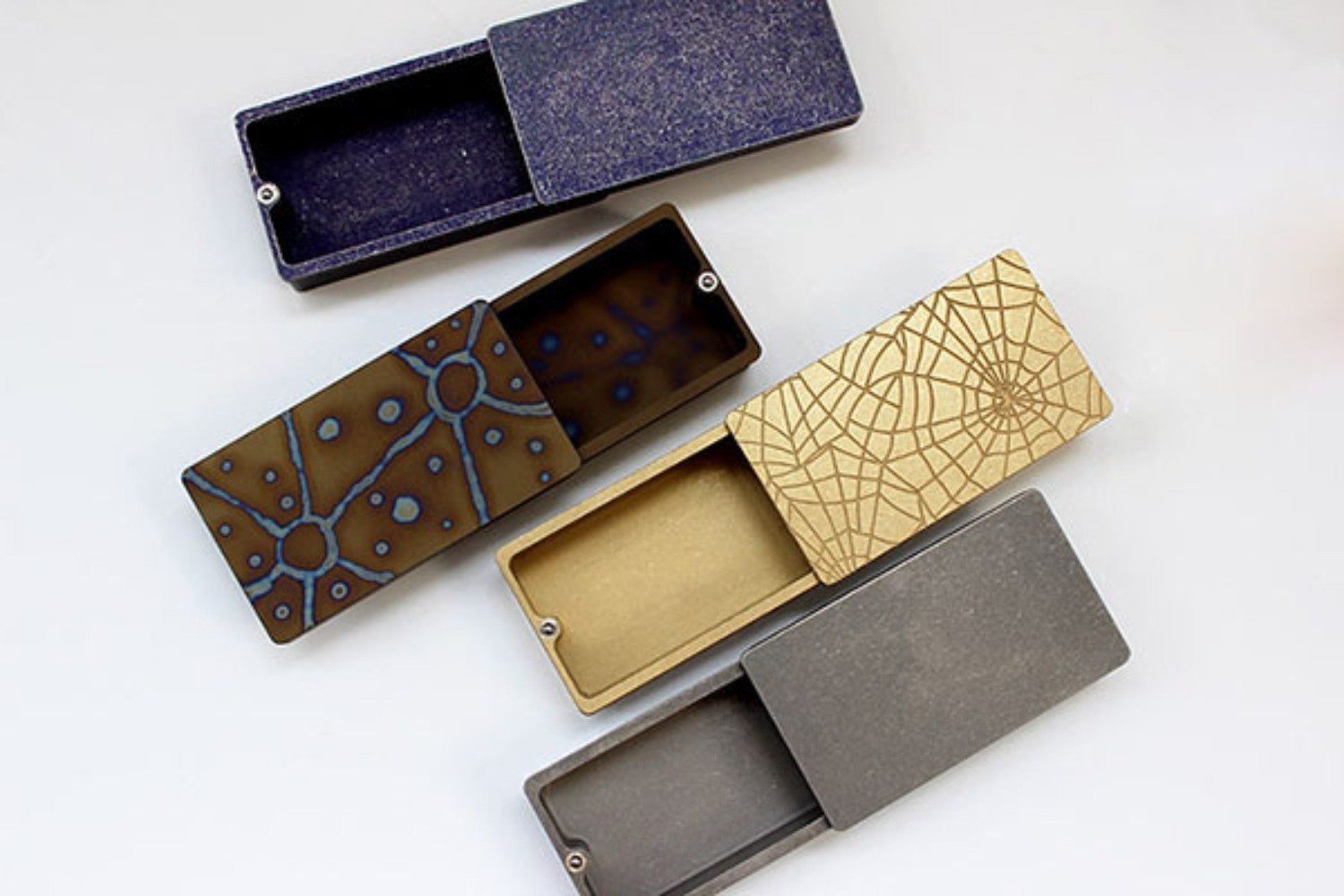 Brass / Titanium Alloy EDC Outdoor Storage Box Sealing Holder Container Case Box