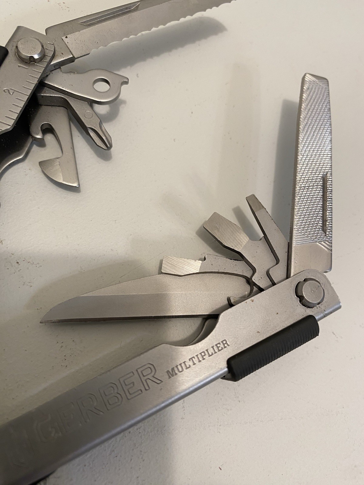 Gerber MP600 Military Multiplier Multi Tool w/ Carbon Cutters & MOLLE Case
