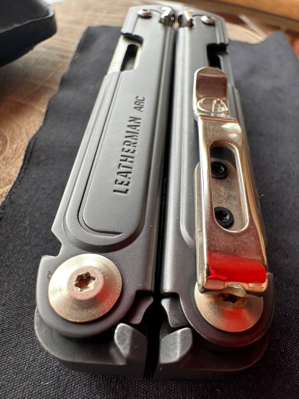 leatherman arc obsidian