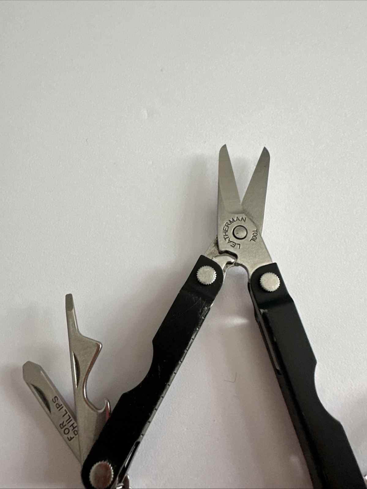 Leatherman Micra Multi-Tool, Knife, Scissors, Key Ring, Black Nice Cond 02/25