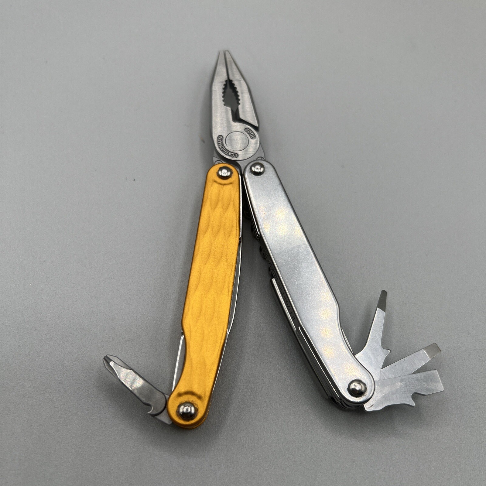 Leatherman Juice C2 831918 Sunrise Yellow Rare Discontinued NIB USA
