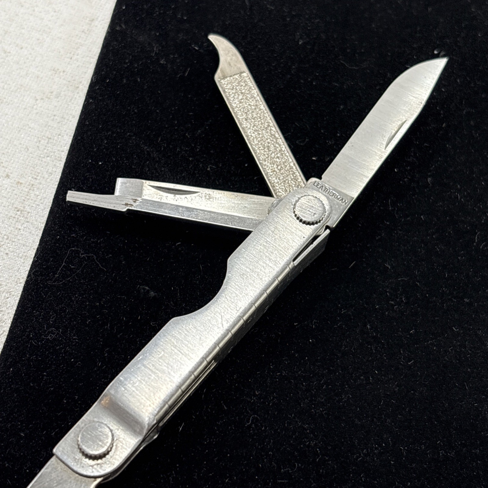 Leatherman Micra Keychain Multi-Tool Knife Scissors Stainless Steel Pat Pend