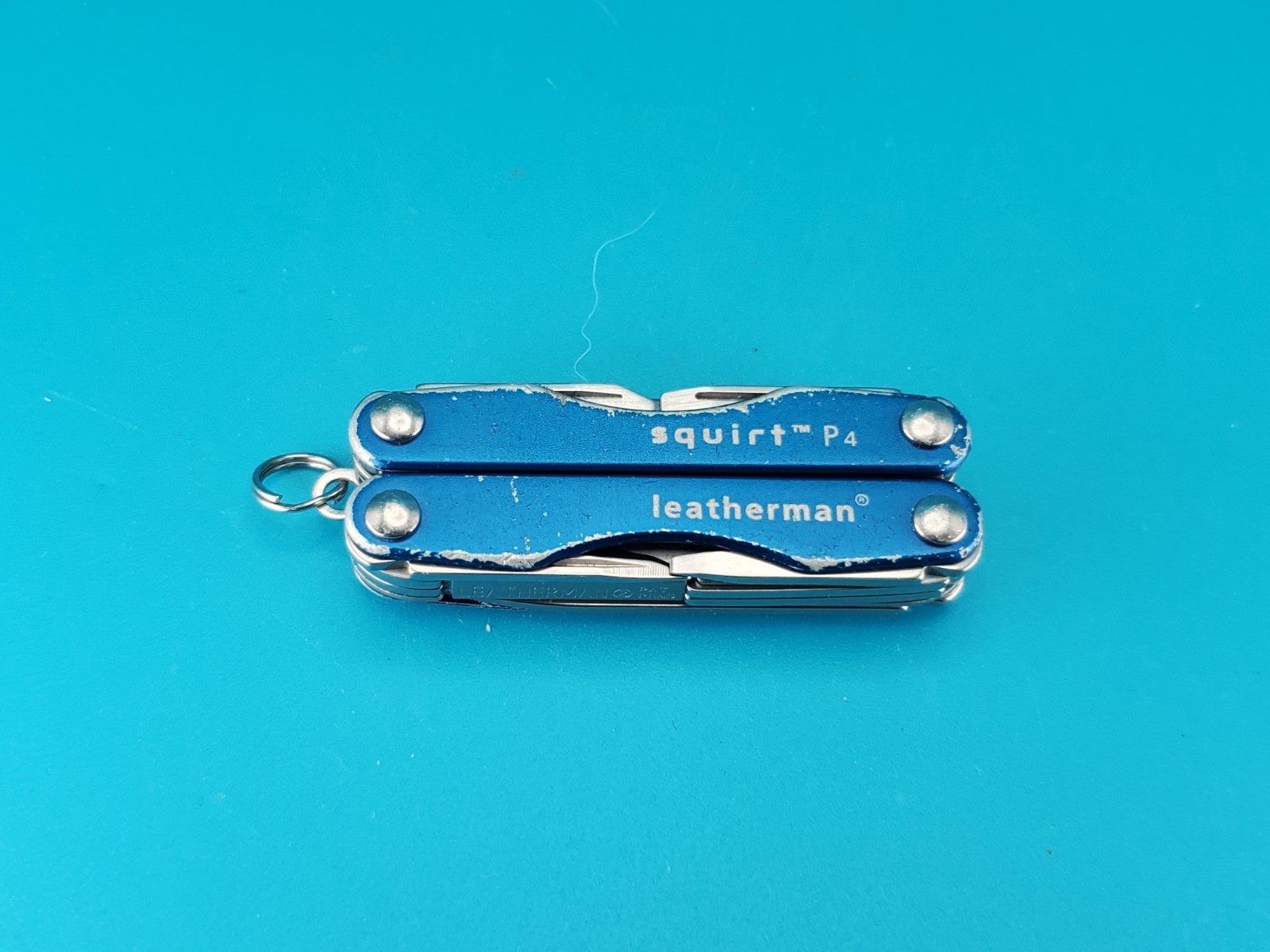 Leatherman Squirt P4 Multi-Tool, Key Ring, Retired, BLUE!